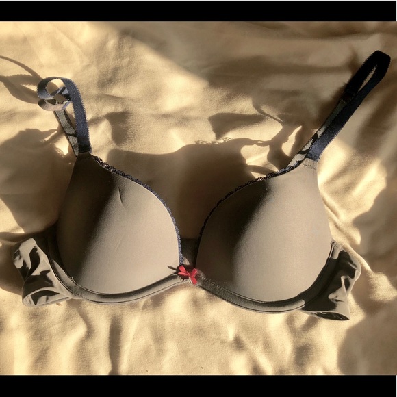 BOGO 50% OFF Memory foam bra ✨😭 - Picture 1 of 4